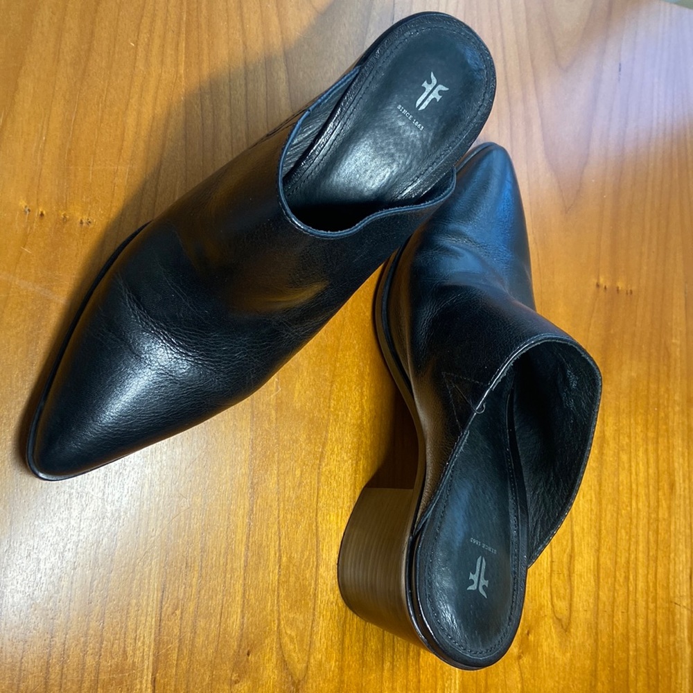 Frye Flynn Black Mules 8.5